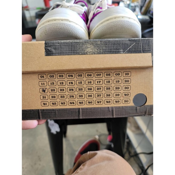 Nike Off White Dunk Low Lot 21 size 8.5 main image 12